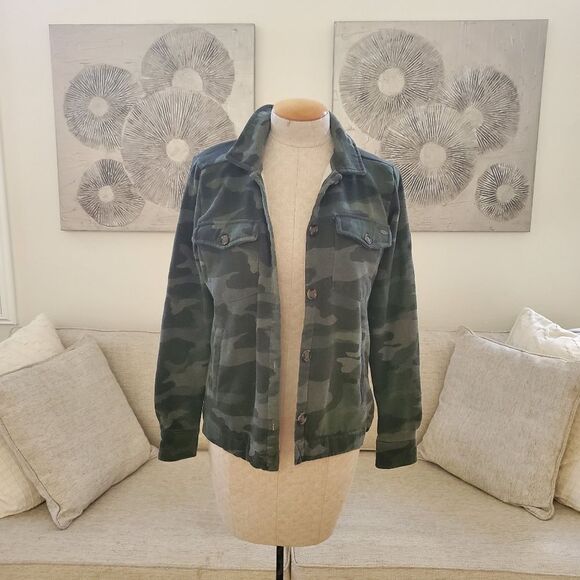 O'NEIL | 'Skylar' Camo Fleece Shirt Jacket - [size XS in Green] - Picture 5 of 14